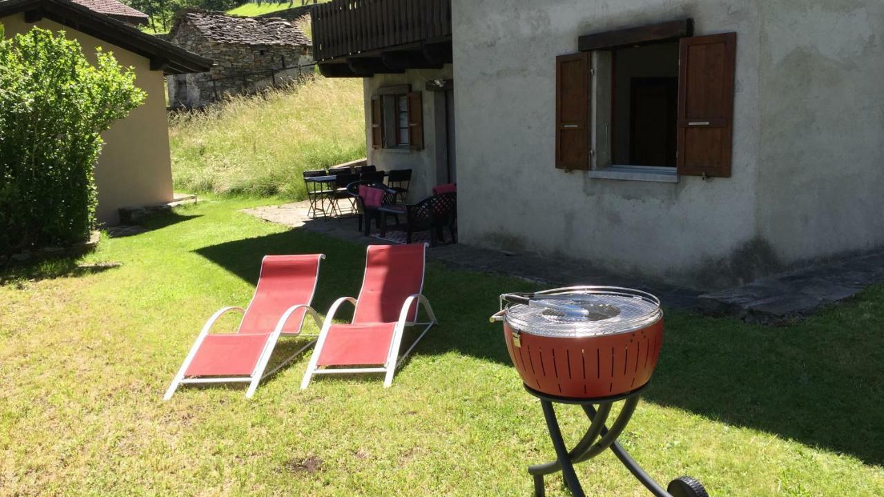 Ferienwohnung Rustico Ai Monti Cadenazzo Екстериор снимка